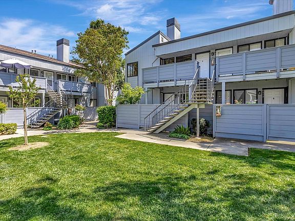 3rd image of 4857 Pine Forest Pl