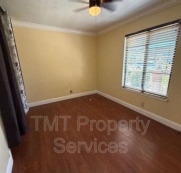 930 Graywood Cir — Photo 28