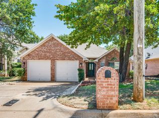 1521 Morrison Dr, Fort Worth, TX 76112