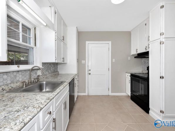 huntsville-alabama-92132369 picture