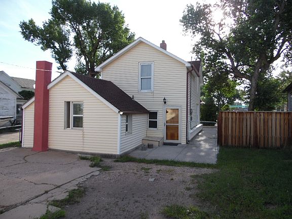 3rd image of 468 W Kearney St