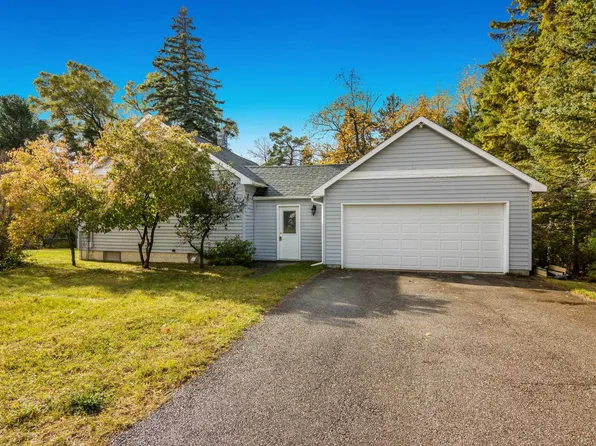 6103 Holt Rd, Williamsburg, MI 49690