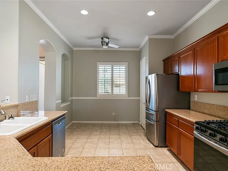 49142 Barrymore St — Photo 9