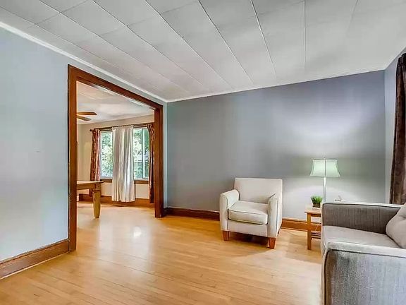 5th image of 560 Stryker Ave #1
