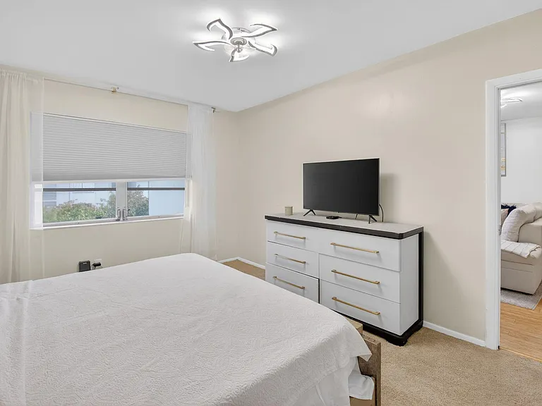 2340 SW 22nd Ave #312 — Photo 19