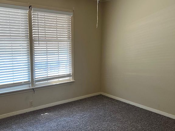 4th image of 3405 Janet Dr