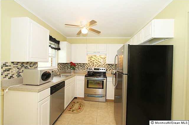 2nd image of 395 Fairway Lane #B