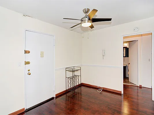 Sold by Robert E. Hill  | media 35