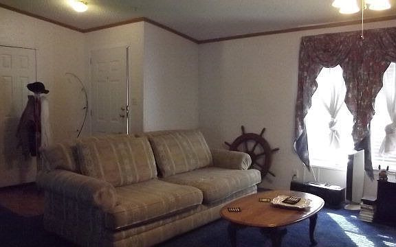 2nd image of 124 Lago Vista Dr