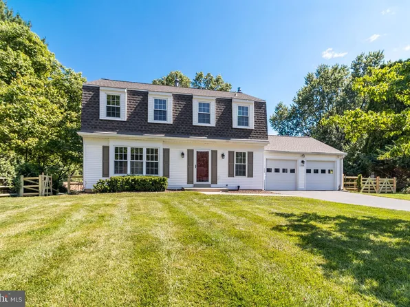 11109 Pinion Ct, Gaithersburg, MD 20878