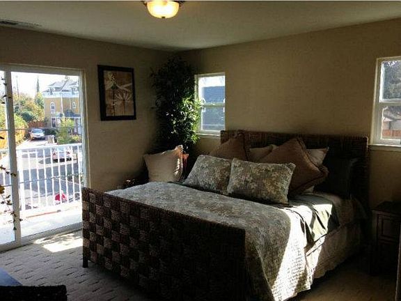 3rd image of 1193 Fleetwood Ln