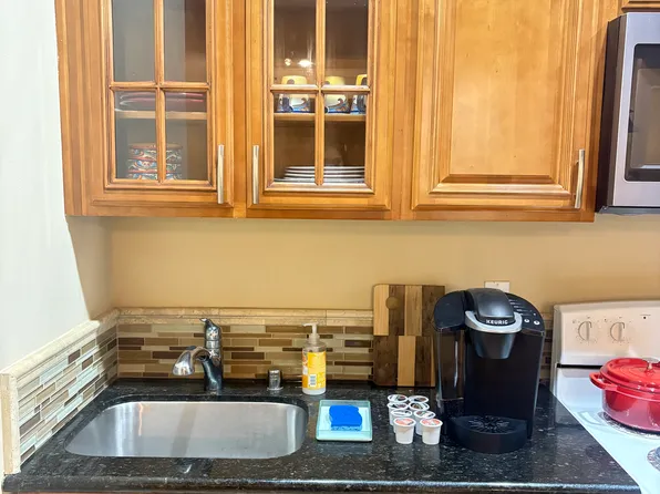 9230 128th Ave NE, Kirkland, WA 98033