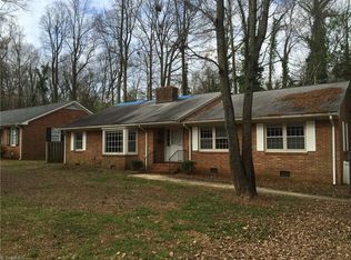 213 Green Valley Rd, Greensboro, NC 27403