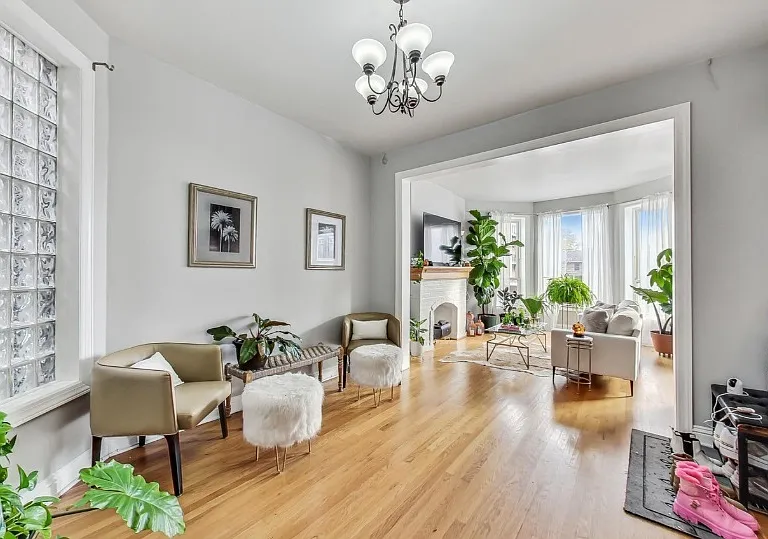 1460 W Irving Park Rd #2 — Photo 8