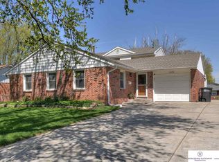 13496 Oak St, Omaha, NE 68144