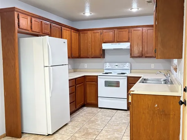 2663 Ponchartrain St, Springdale, AR 72764