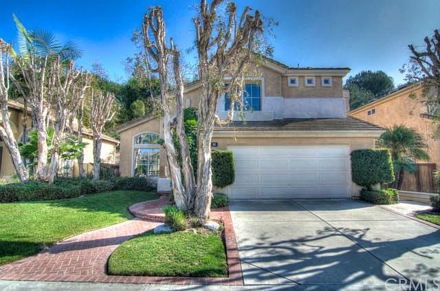 1st image of 16 Blackbird Ln