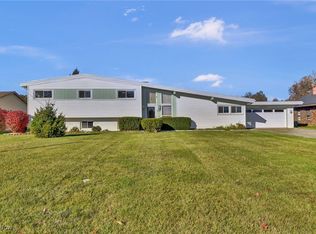 2736 Skyline Dr, Lorain, OH 44053