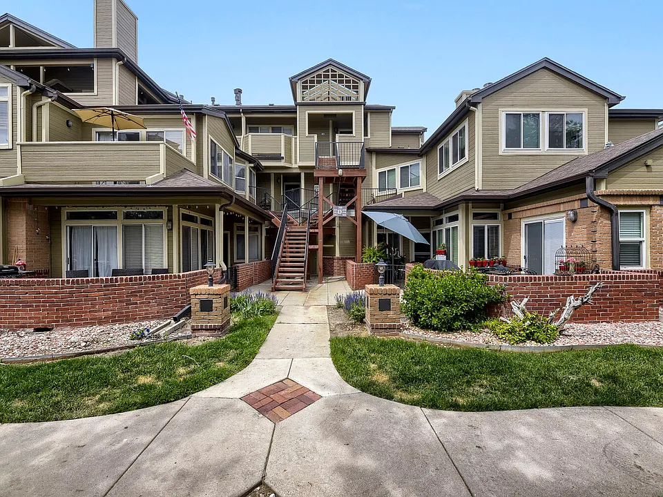 6001 S Yosemite St #D206