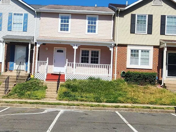 1909 Fort Monroe Ct, Dumfries, VA 22026