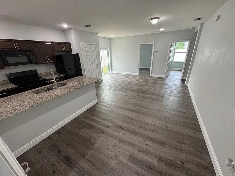 737 Mink Ct #737 — Photo 12