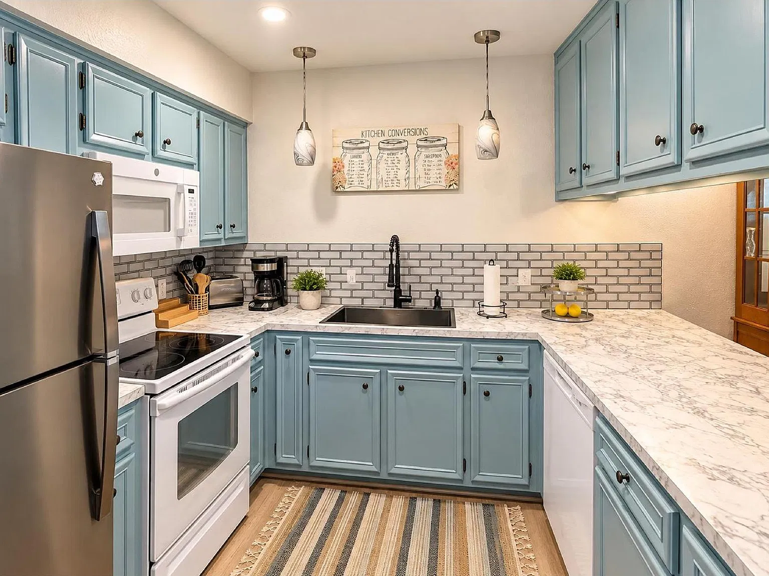 2 bed, 2.5 bath, 1240 sqft, $1,750 — Photo 3