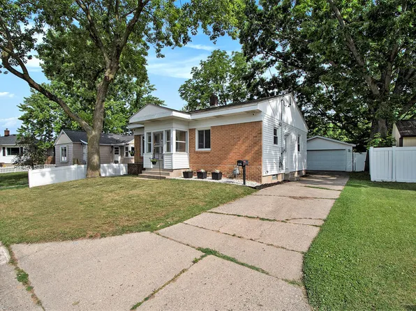 2235 Meurs Ct SW, Wyoming, MI 49519
