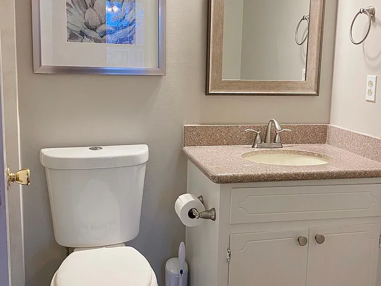 1046 Bobcat Dr — Photo 8