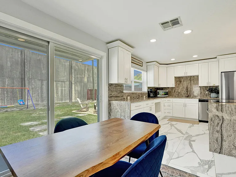 9446 Birmingham Dr — Photo 10