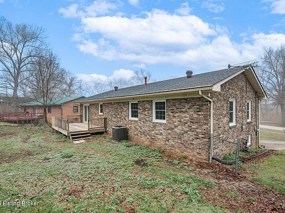 5th image of 1104 Ellen Dr