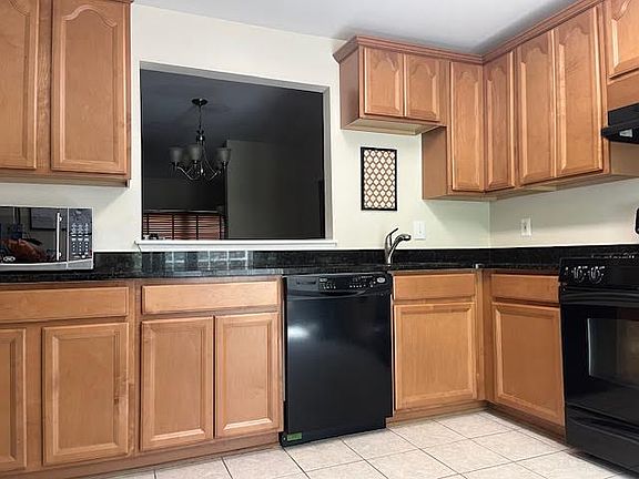 5th image of 7864 Newport Glen Pass #Townhouse