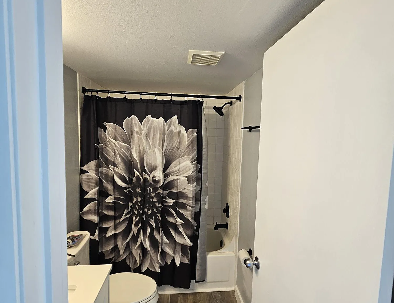 800 Cove Cay Dr — Photo 4