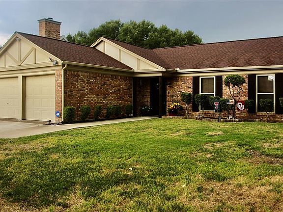 3rd image of 4402 Lorraine Ave