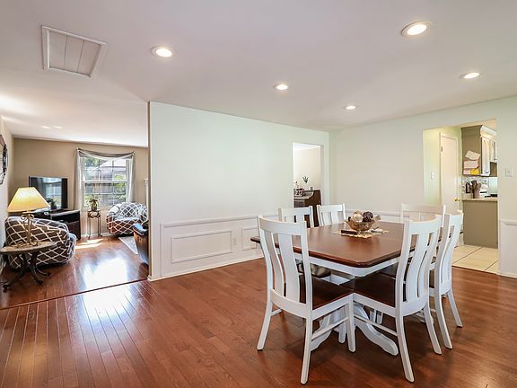 4th image of 7159 Crest Ln