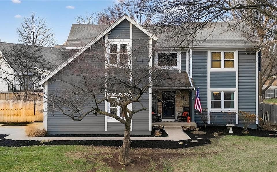 1st image of 16024 W Beckett Ln