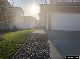616 Rampart Dr, Rock Springs, WY 82901