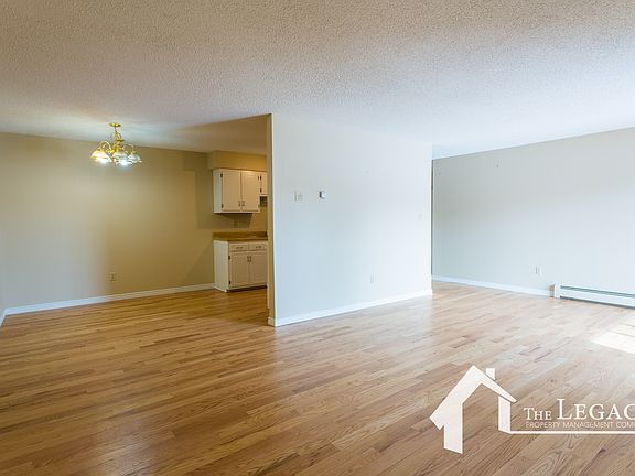 2nd image of 4400 S Poplar St #201-1