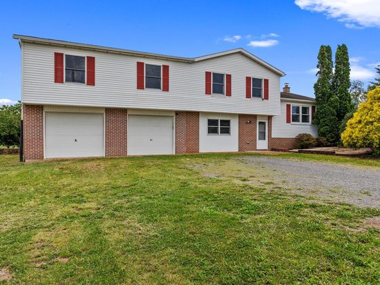 25 Powells Valley Rd, Halifax, PA 17032