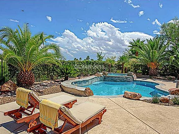 3rd image of 4720 Fiore Bella Blvd