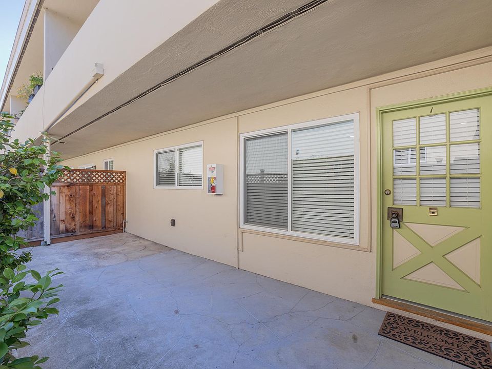 Front door entry & private patio