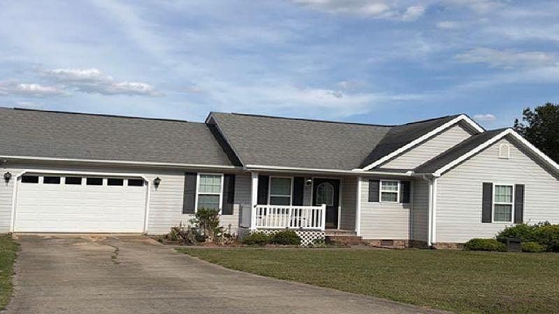 1st image of 117 Essex Dr