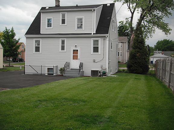2nd image of 341 E Palmer Ave