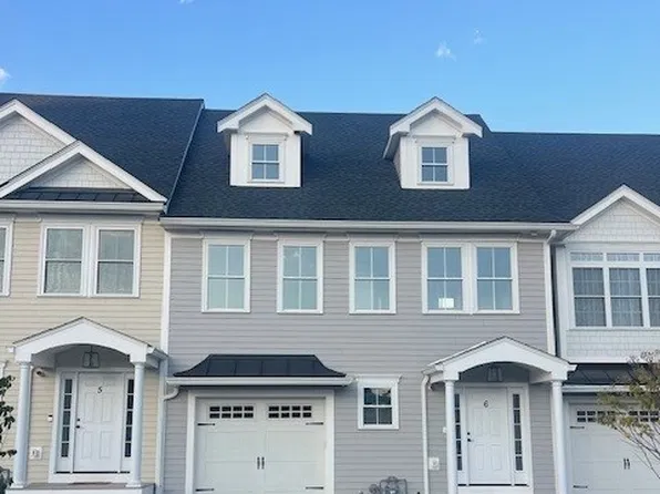 51 W Main St #6, Georgetown, MA 01833