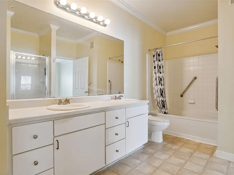 18332 Bridle Club Dr #18332 — Photo 16
