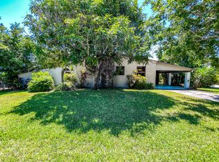 4 Sailfish Ln, Ocean Ridge, FL 33435