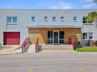 10830 Navajo Dr, Saint Petersburg, FL 33708