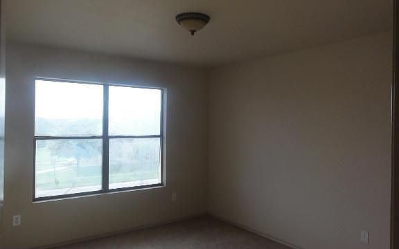 4th image of 9310 Albany Dr Unit 6