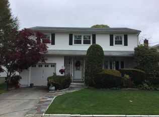 333 Linden Pl, West Hempstead, NY 11552