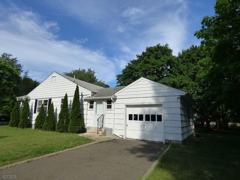 2nd image of 1 Diana Rd