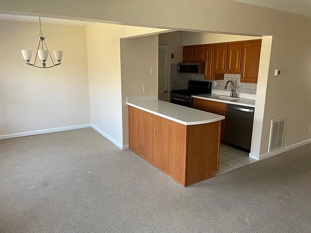 1118 Washington Grn — Photo 3